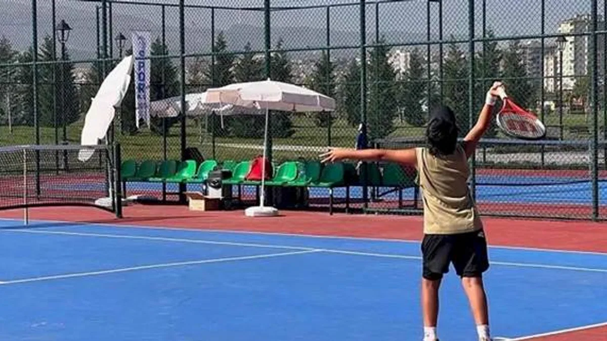 Kayseri Büyükşehir'den heyecanlı tenis turnuvası