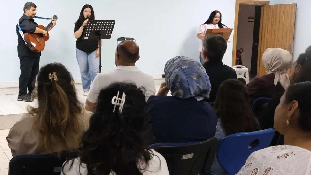 Kocaeli Beyaz Kalpler’de mezuniyet heyecanı