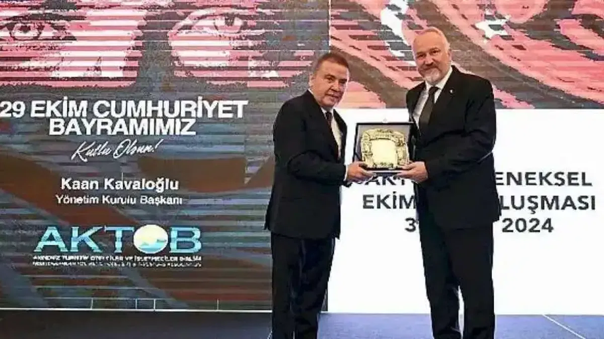 Başkan Böcek: Turizme hizmet için daha fazla pay almalıyız