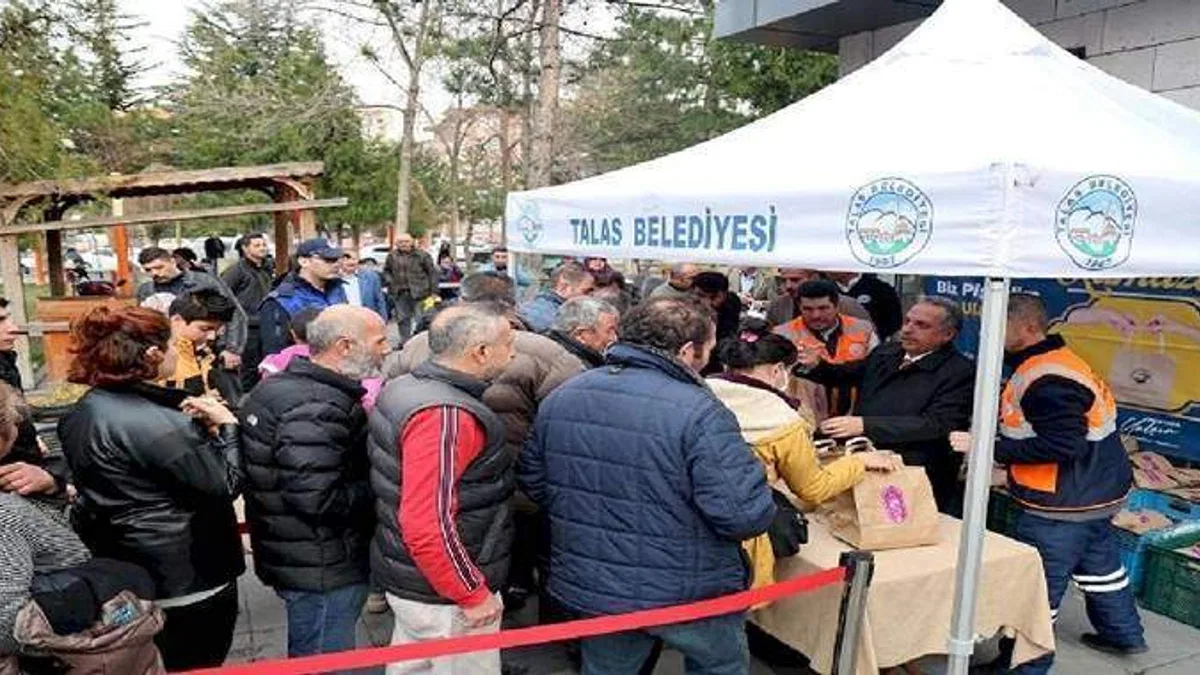 Mustafa Yalçın mutfakta hünerlerini sergiledi