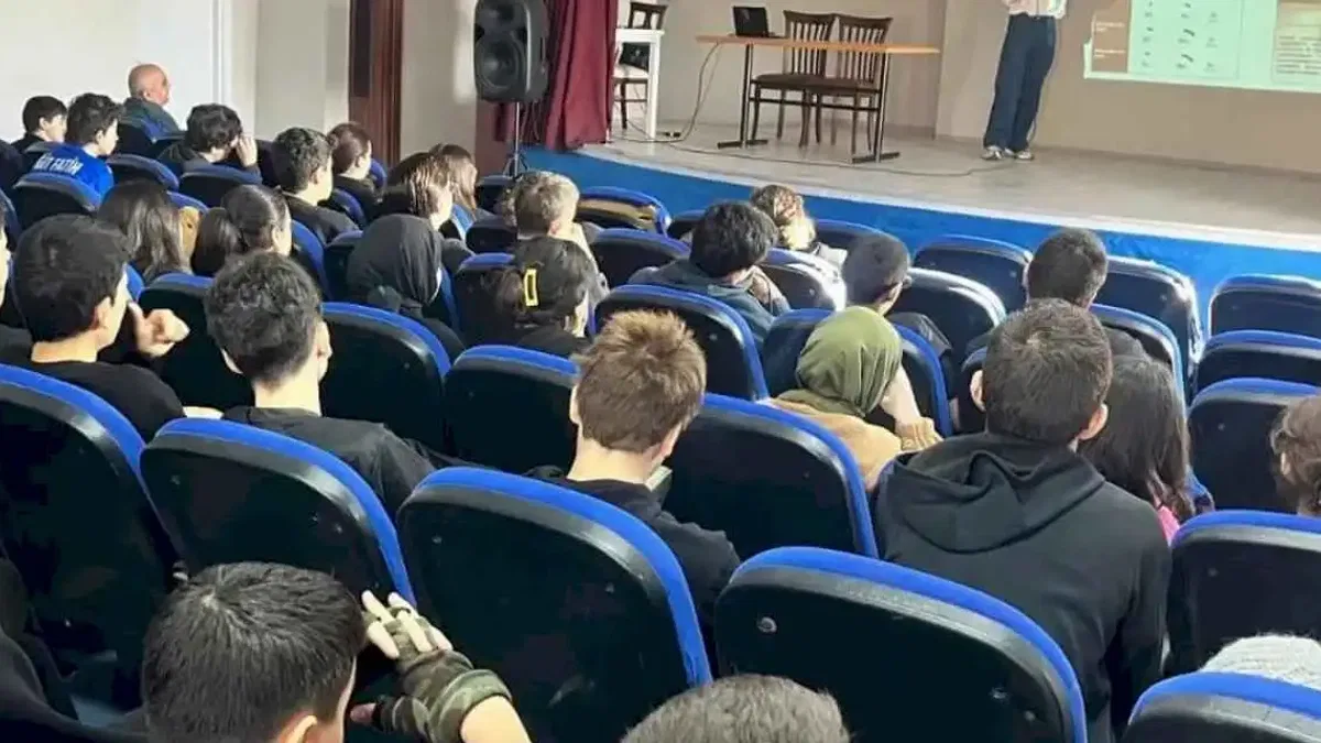 Sakarya'dan bin 400 lise öğrencisine 'sıfır atık' eğitimi