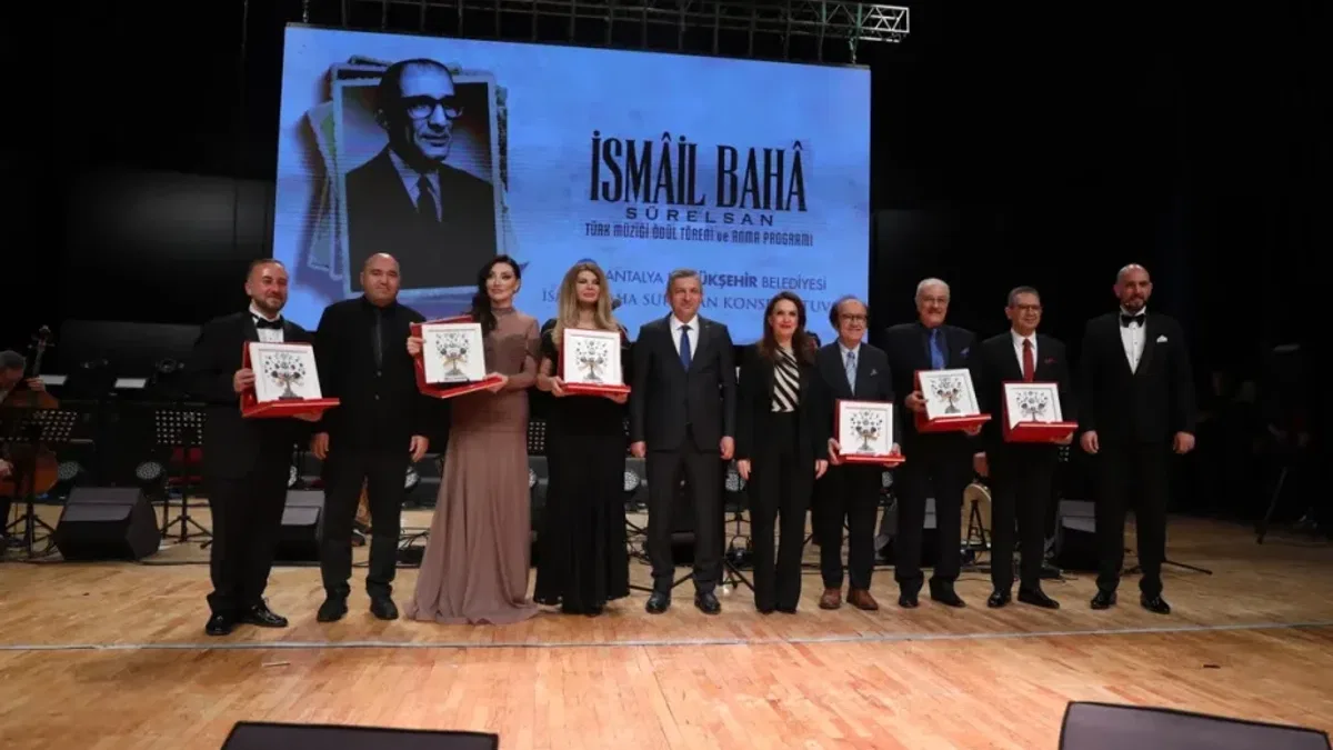 Ünlü Bestekar adına yaşam boyu onur ödülü Zekai Tunca’ya verildi