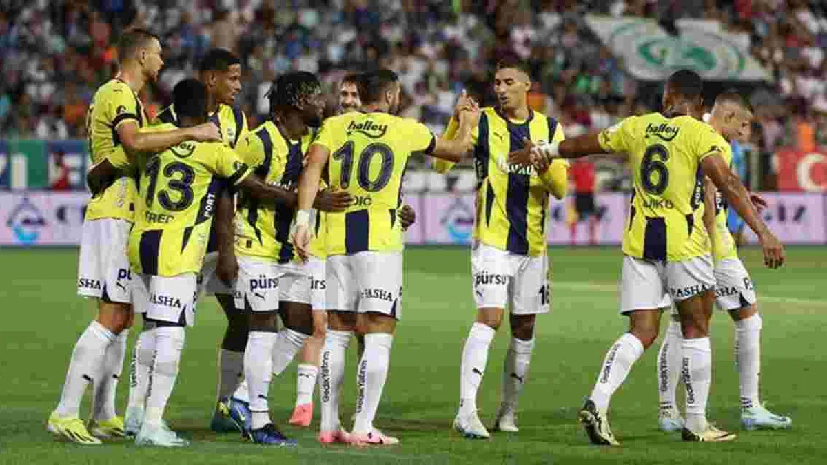 Çaykur Rizepspor 0-5 Fenerbahçe (Maç Sonucu) Fred hat-trick yaptı Fener Rize'de coştu!.