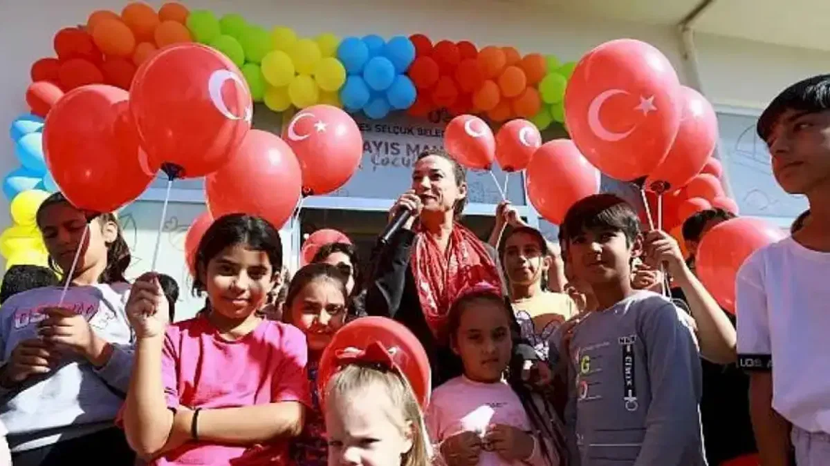 Başkan Ceritoğlu Sengel'den "Şen Çocuk Atölyesi mesajı: "Her şey eşit yurttaşlık için"