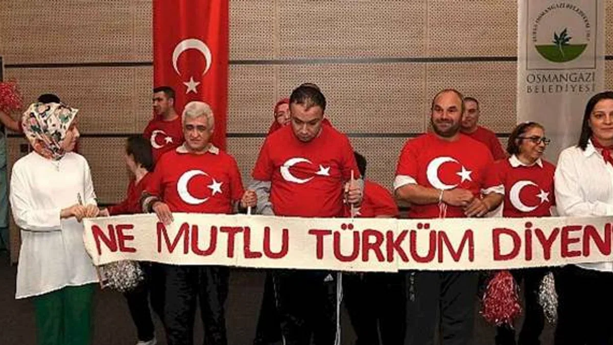 Engelli bireyler Atatürk'ü saygı ve özlemle andı