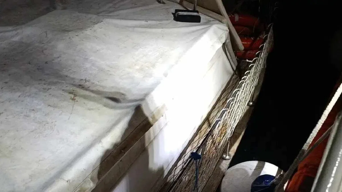 Avcılar açıklarında tekne arızası 6 kişi kurtarıldı