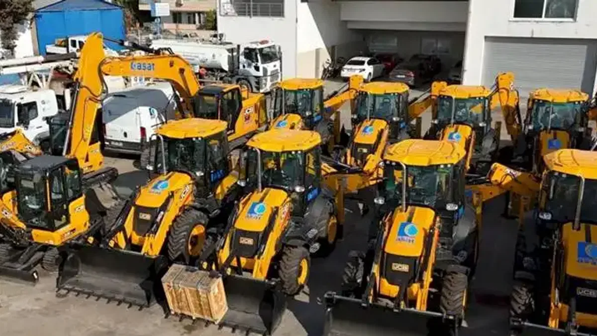 Antalya’da altyapı hizmetlerine 13 yeni araç
