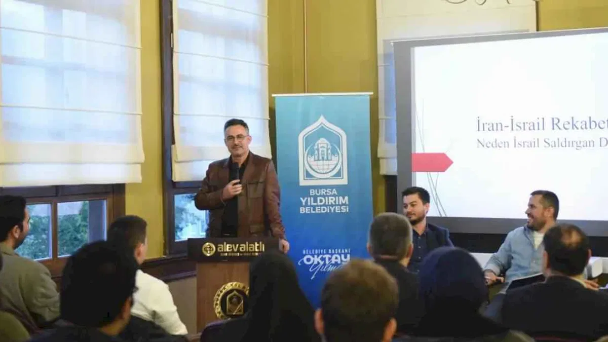 Bursa Yıldırım'da 'Akademi Konuşmaları' başladı