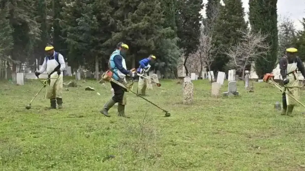 Manisa'da bayram öncesi bakım ve temizlik seferberliği