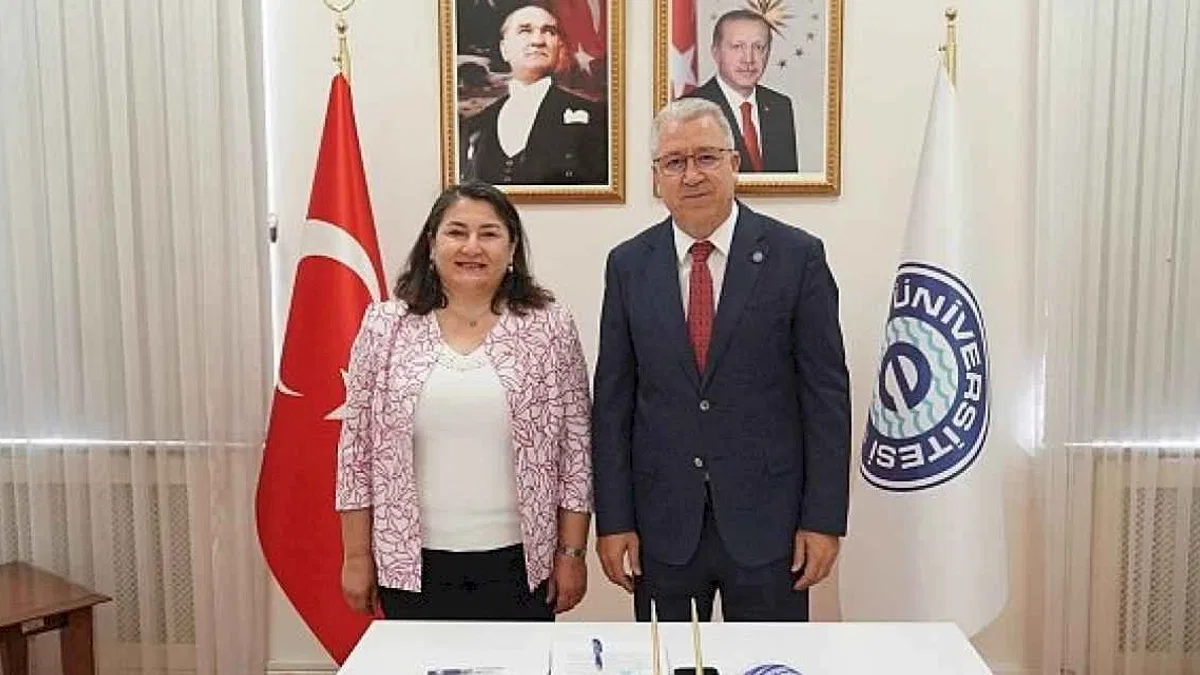 Üniversiteli Gençlerin Üreme Yaşam Planı'na Yönelik Üreme Sağlığı Projesine TÜSEB'den destek