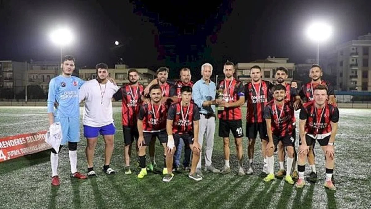 Menderes Belediyesi Futbol Turnuvası Sona Erdi