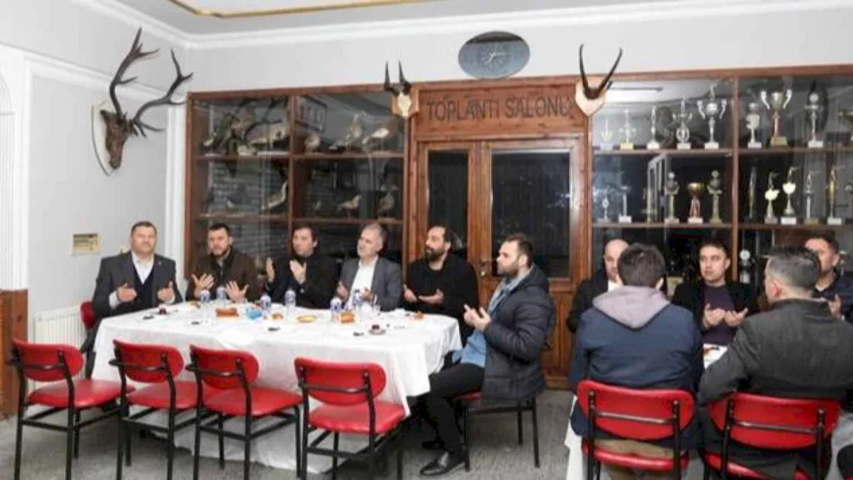 Bereket Sofrası Çardak Cami'de kuruldu