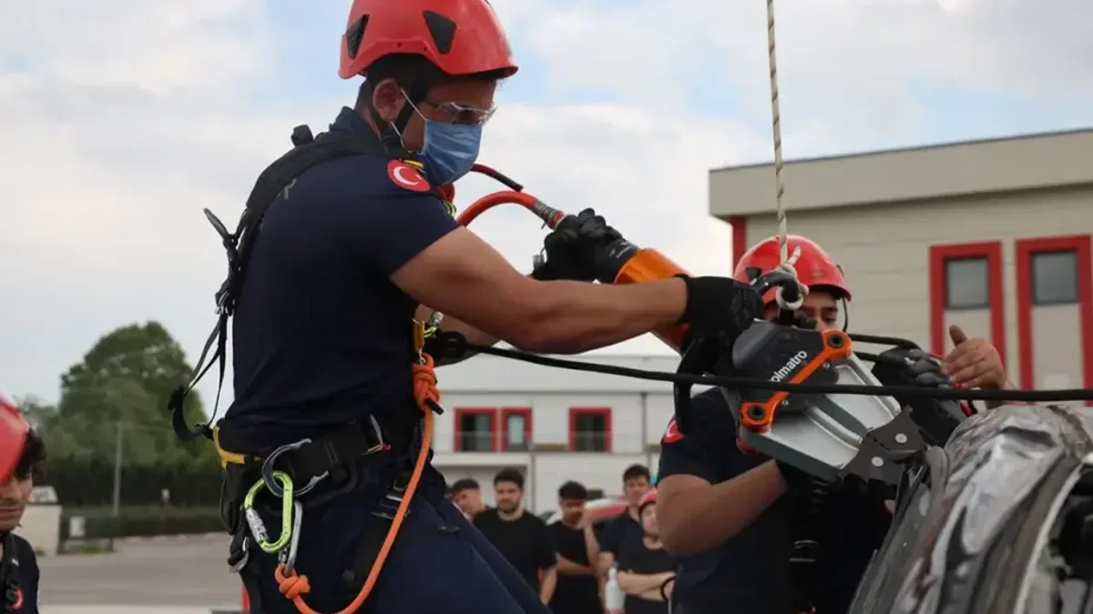 Sakarya'da geleceğin ateş savaşçıları nefes kesti