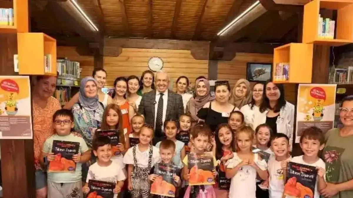 Başkan Şadi Özdemir miniklerle buluştu