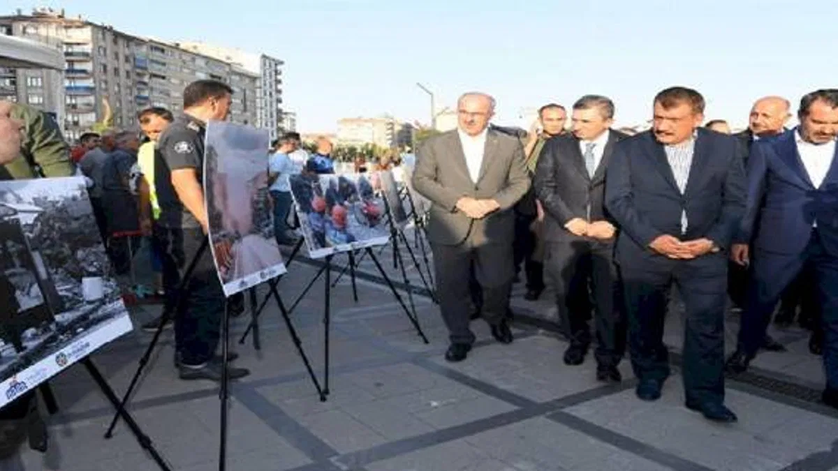 Malatya'nın 'Vefa Otobüsü' Elazığ'a yanaştı