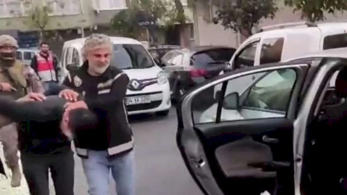 'Kafes'e 47 şüpheli daha girdi!