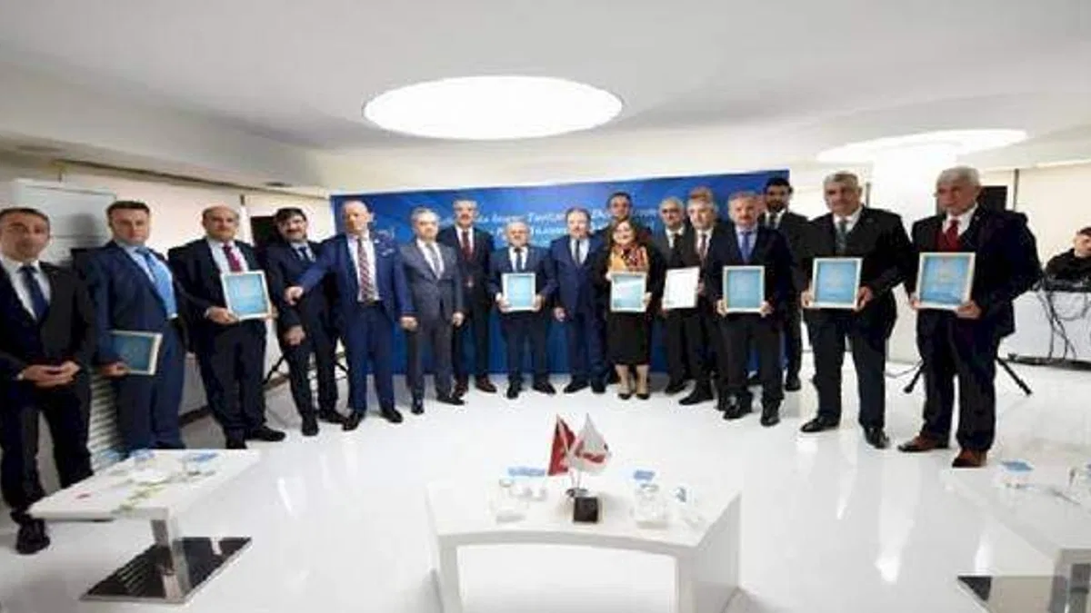 Memduh Büyükkılıç'a TBB'den ödül