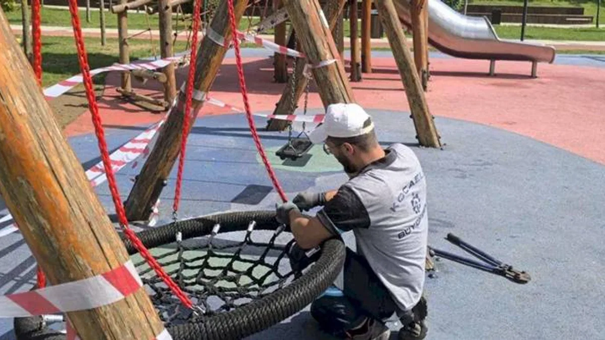 Kocaeli Büyükşehir’den oyun gruplarına bakım