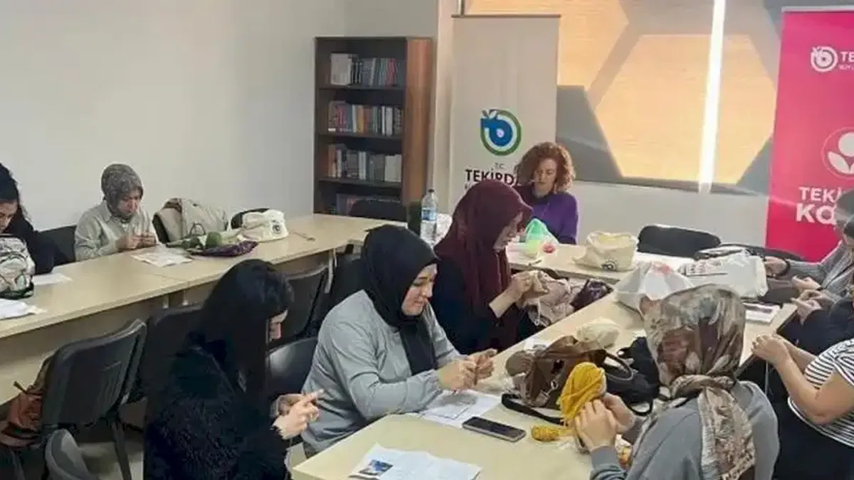 Çerkezköy'de kadınların el emeği sevgiyle örüldü