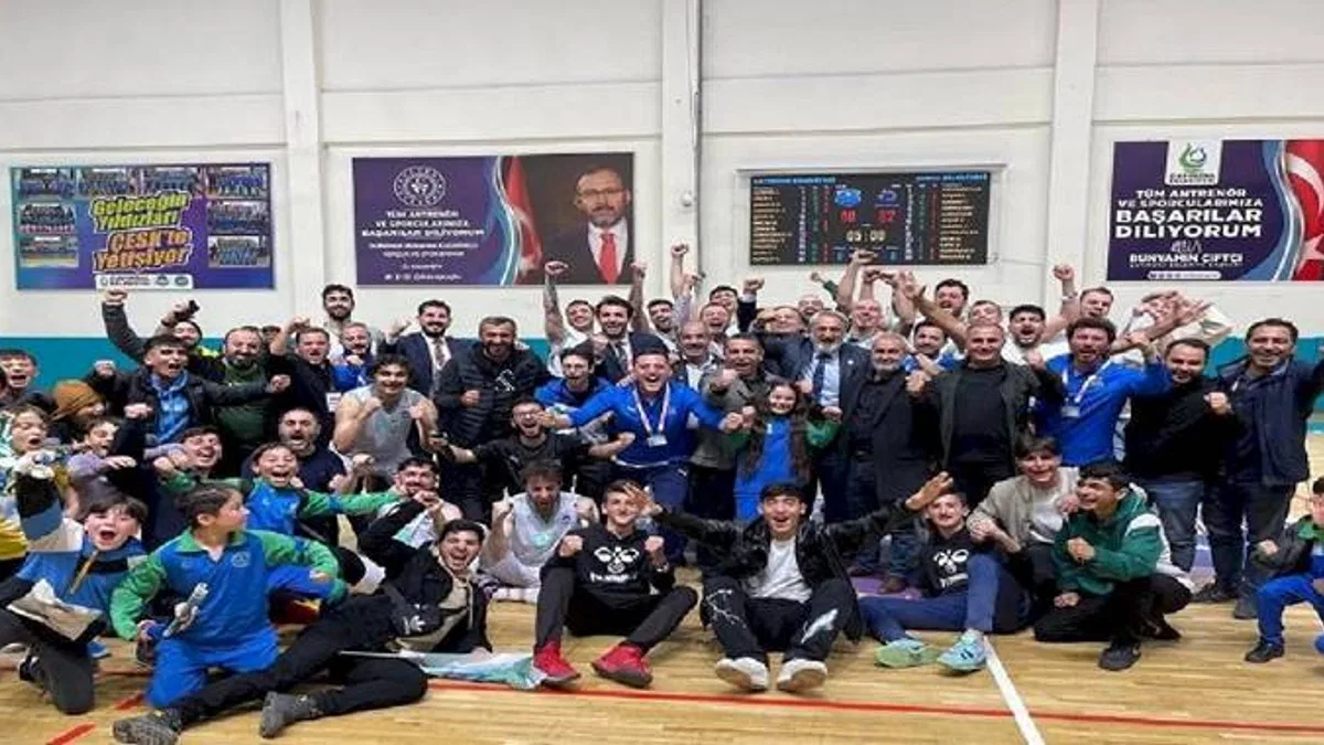 Çayırova Belediyesi yarı finalde