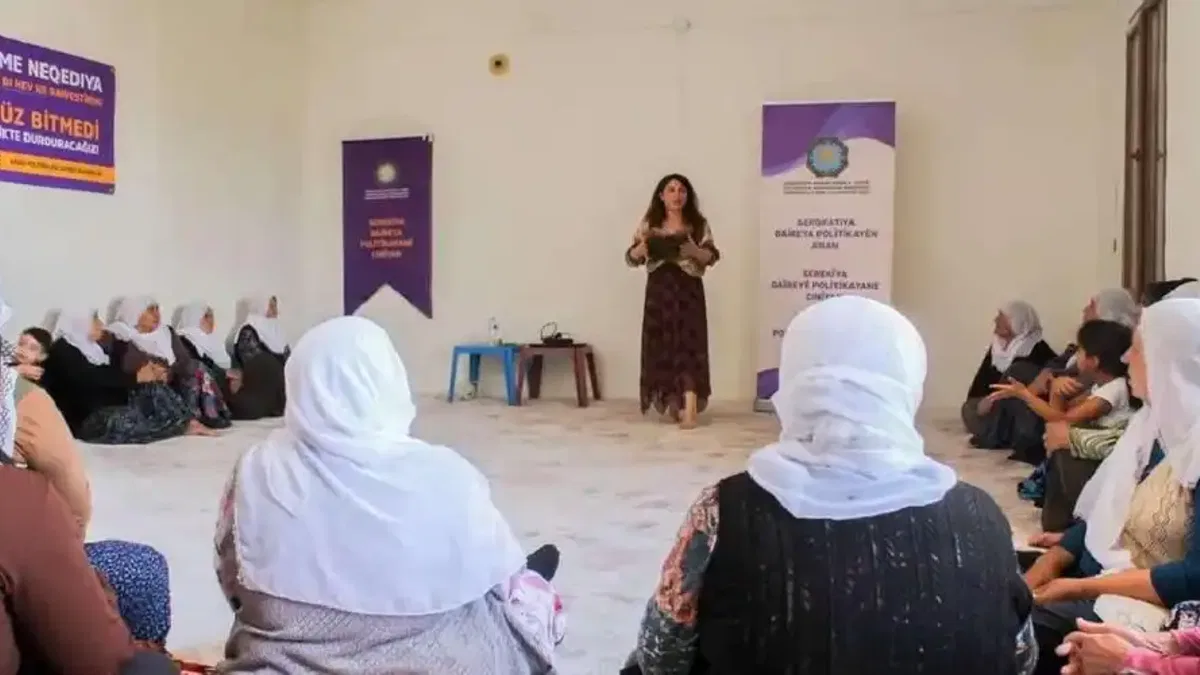 Kulp ve Hazro’da kadınlara dijital şiddetle mücadele eğitimi