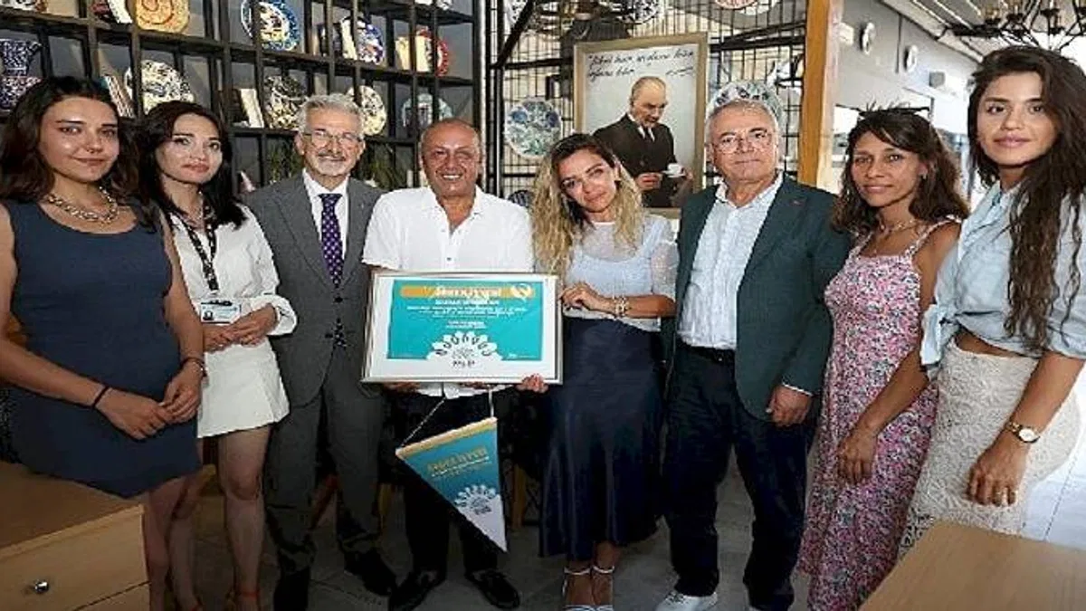 Örnek işletme belgesini başkanlar verdi