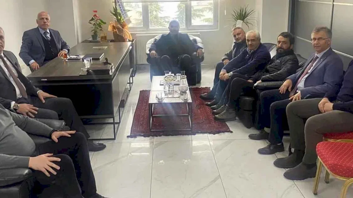 Artvin Faal Gazeteciler Derneği’nden Ticaret Borsası’na 'Hayırlı olsun' ziyareti