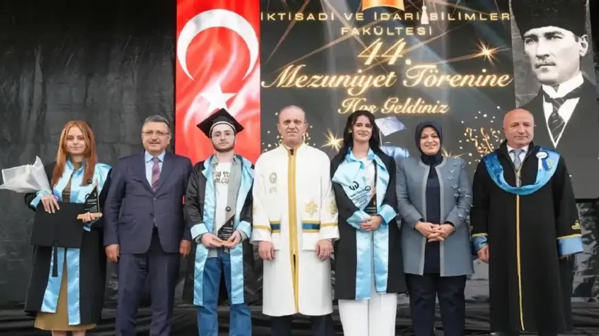 Trabzon’da mezuniyet coşkusu