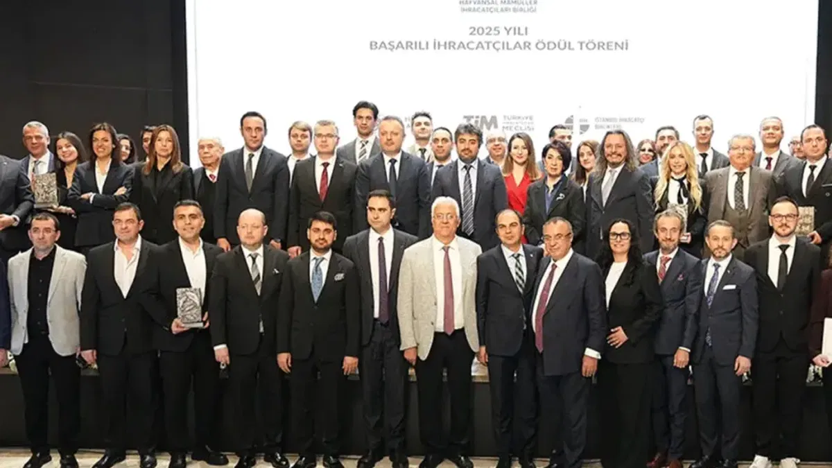 İSHİB, ihracat şampiyonu firmaları ödüllendirdi