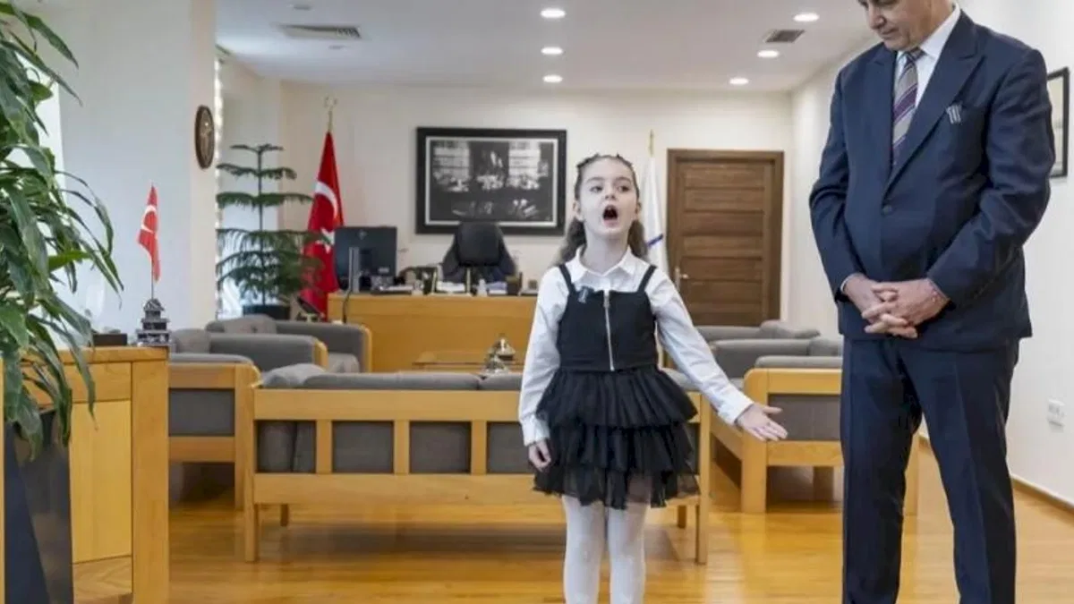 4 yaşından beri İstiklal Marşı’nı ezbere okuyor