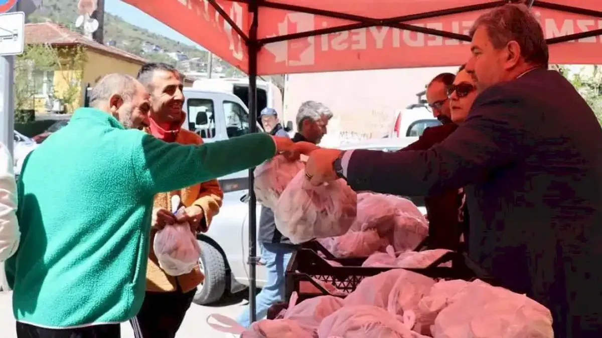 Kocaeli İzmit'in üretimi mantarlar halkla buluşuyor
