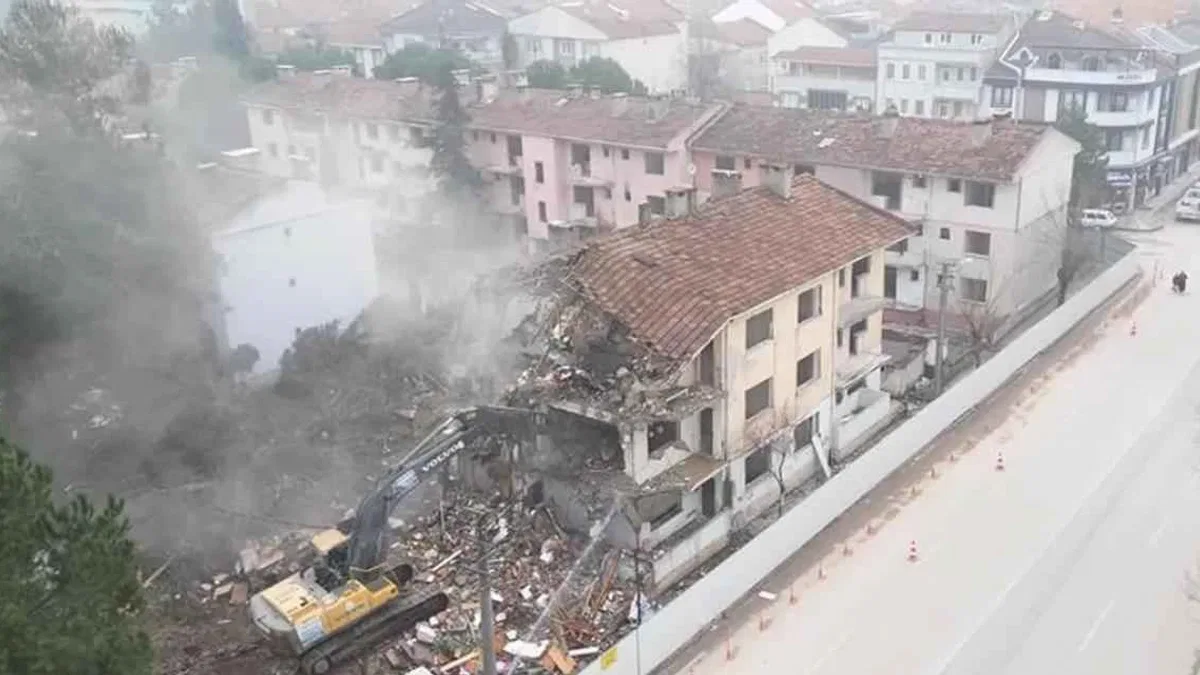 Bursa İnegöl'de kentsel dönüşümde ilk kazma vuruldu