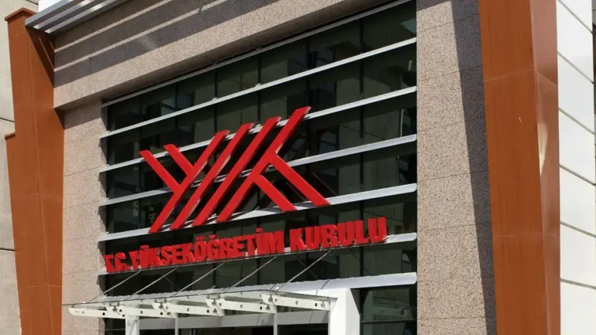 YÖK’ten doğum yapan lisansüstü kadın öğrencilere ek süre düzenlemesi
