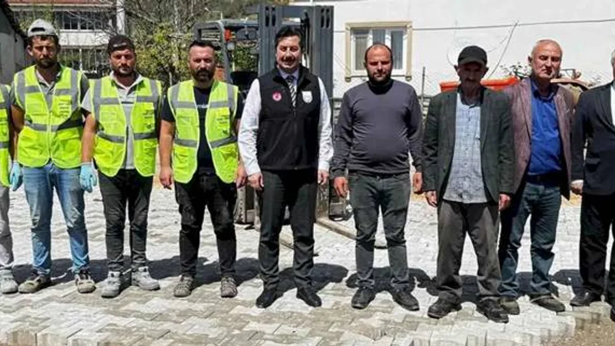 Bursa Yenişehir'de Ercan Özel sahada! Burcun’un yolları yenileniyor