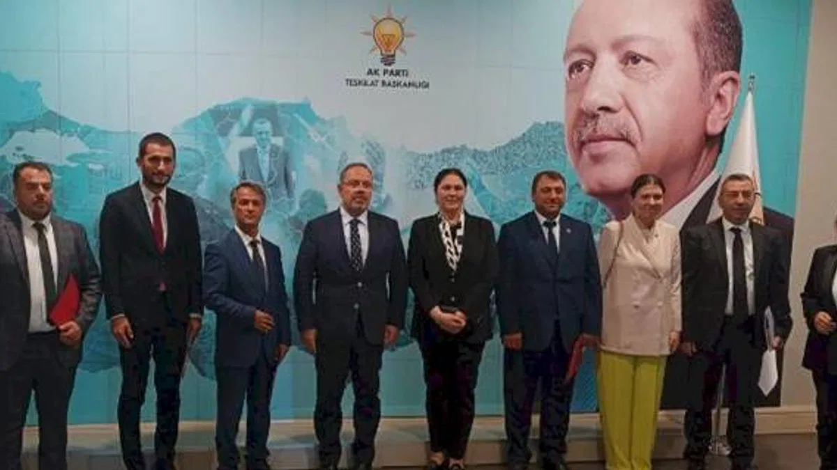 Edirne'de AK Parti'nin 4 ilçe başkanlığında görev değişimi