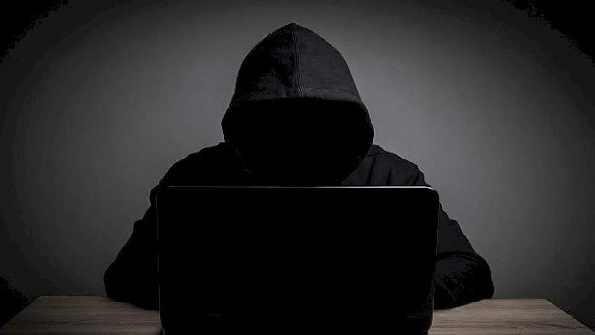 Kaspersky istihbaratına göre bir siber suç grubu, kötü amaçlı yazılımlarla hukuk, finans ve seyahat kurumlarını hedefliyor
