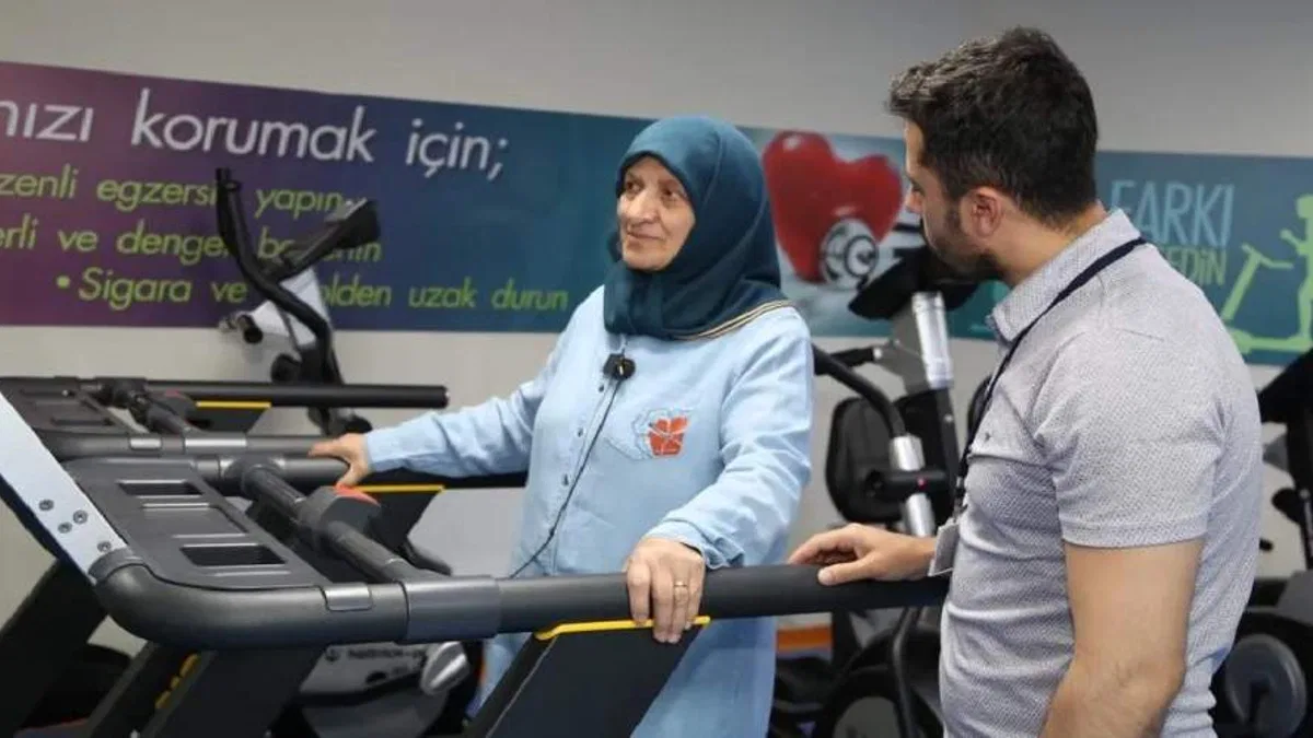 Erzurum'da +80 yaşa sağlıklı yaşam bilgilendirmesi
