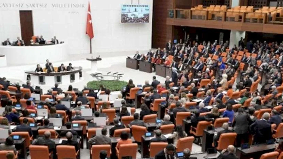 Ekonomiye ilişkin düzenlemeleri içeren kanun teklifi TBMM'de görüşülüyor