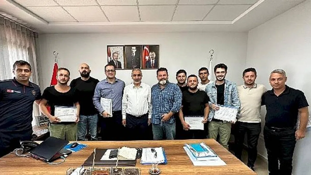 Büyükşehir İtfaiyesi, Afetlere Karşı Gönüllüleri Eğitiyor
