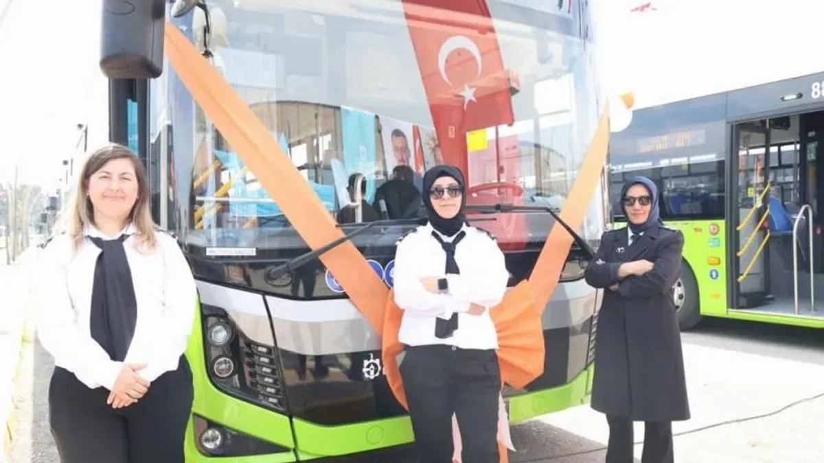 Kocaeli Büyükşehir'in filosuna 4 ayda 123 otobüs