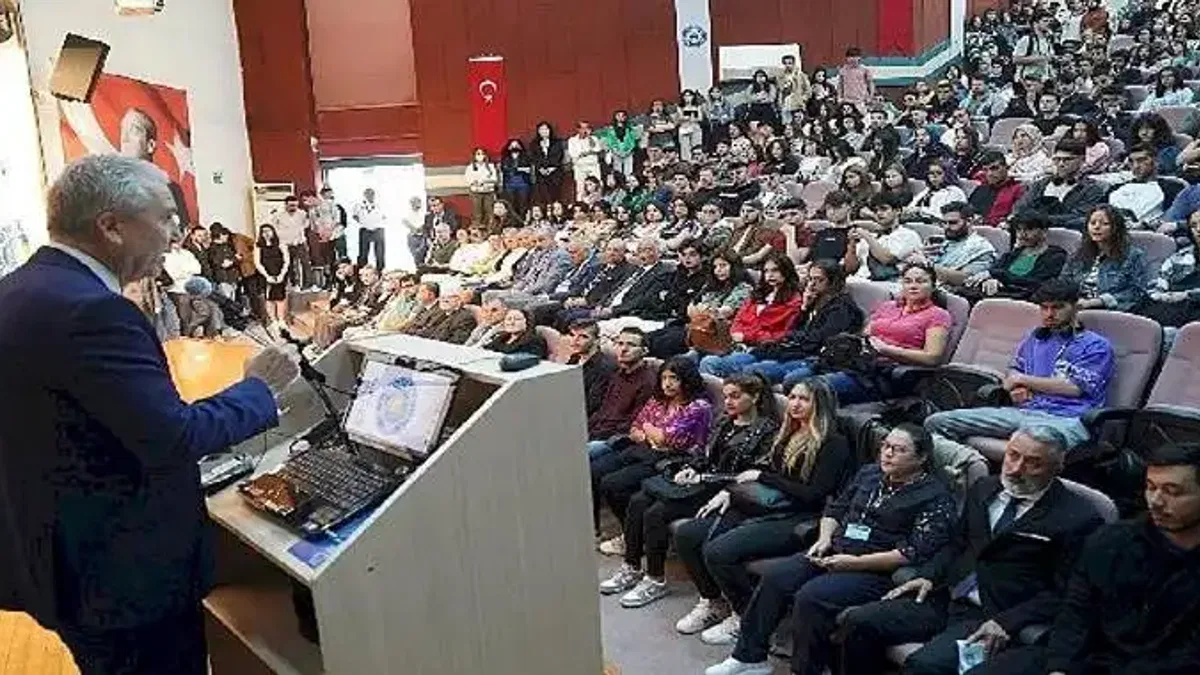 Türkiye'nin yeni nesil ziraat mühendisleri ve peyzaj mimarları EÜ Ziraat Fakültesinde yetişiyor