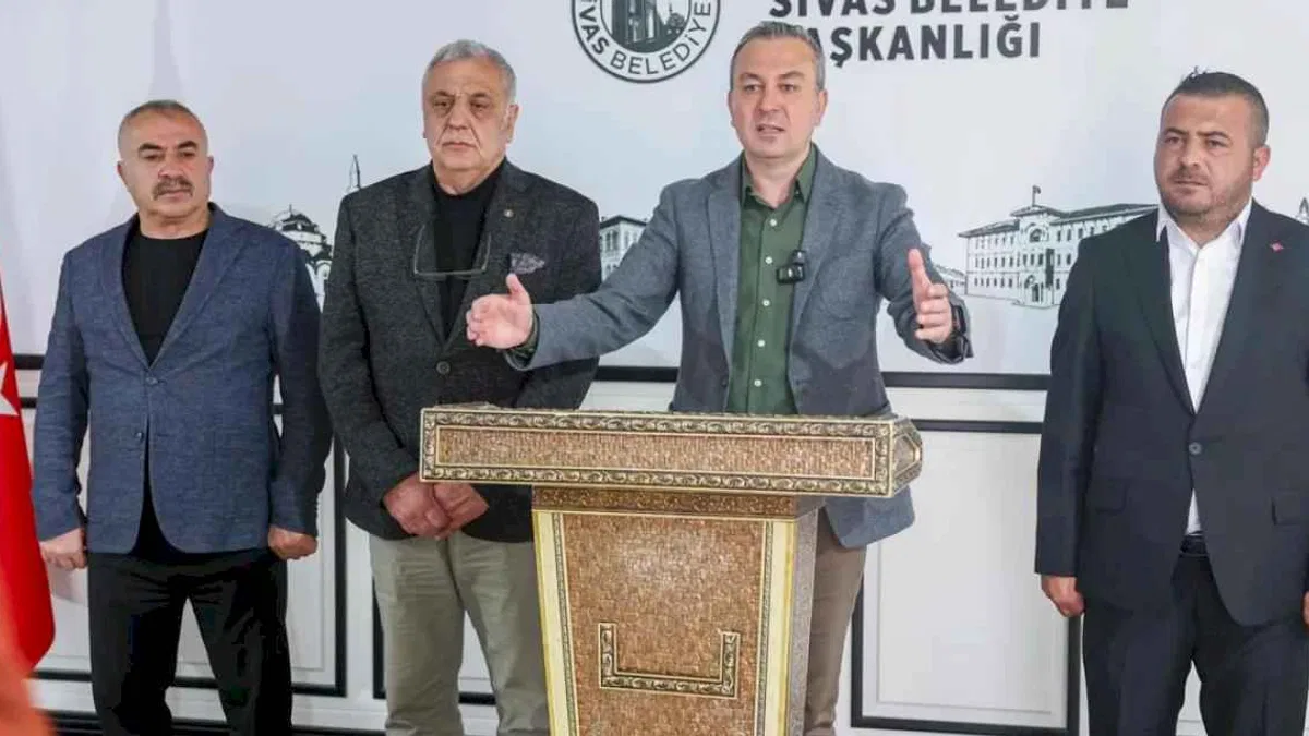 Sivas Belediyesi'nden seyyarlara uyarı: Hak gaspına izin yok!