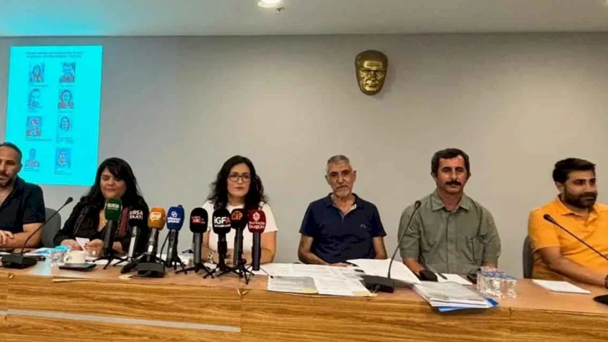 Bursalı mimarlardan itibar suikastine tepki!