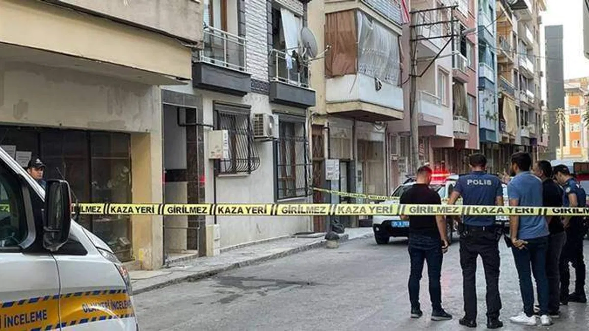 İzmir'de bir kişi eşi ve kayınpederini silahla öldürdü, 2 baldızını yaraladı