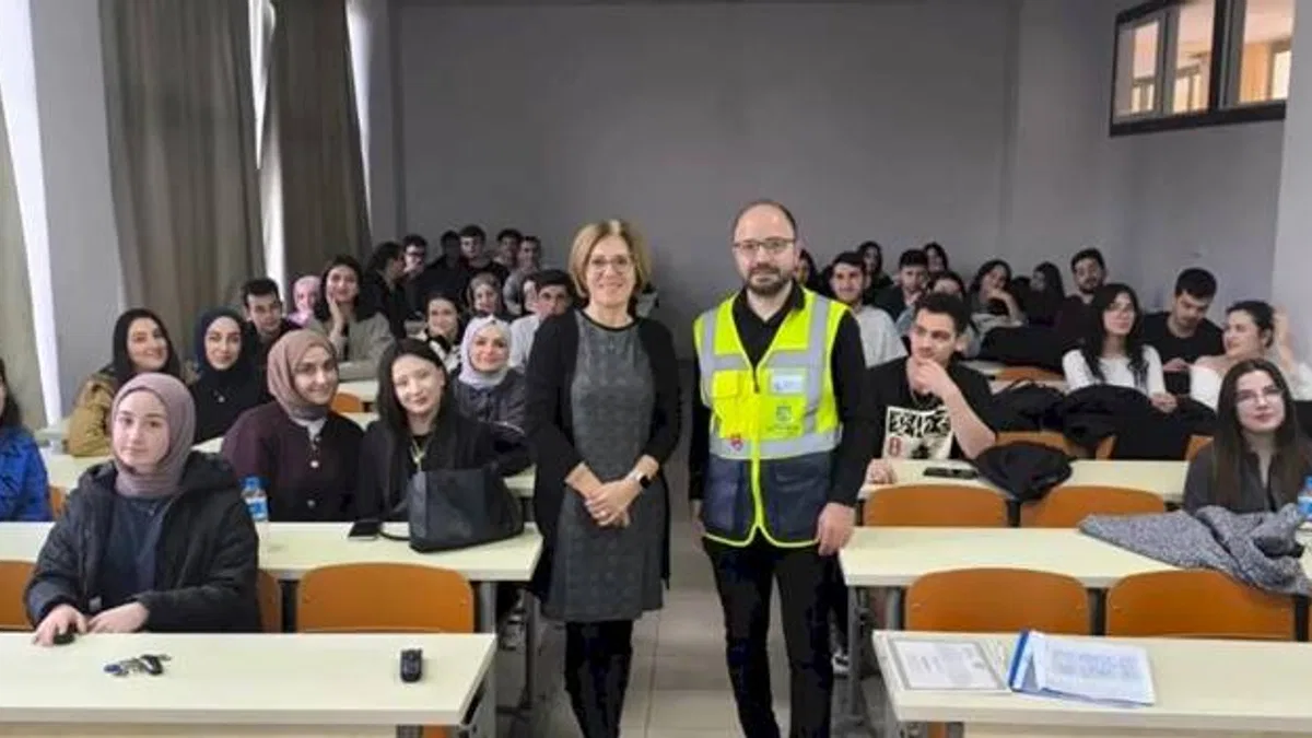 Kocaeli’de öğrencilere iş sağlığı ve güvenliği desteği