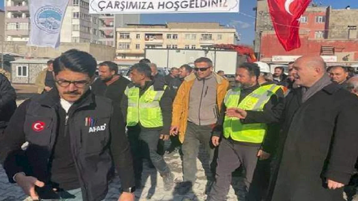 Süleyman Soylu'dan 'çarşı' teşekkürü