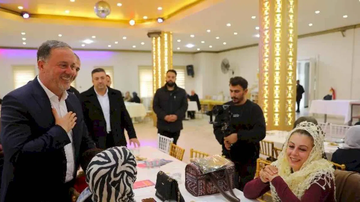 Tatlıdede, muhtar ve şehit aileleriyle bir araya geldi