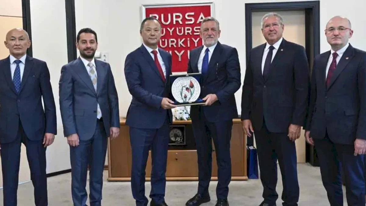 Türkiye-Kırzgız Cumhuriyeti kardeşliği Bursa'da pekişti