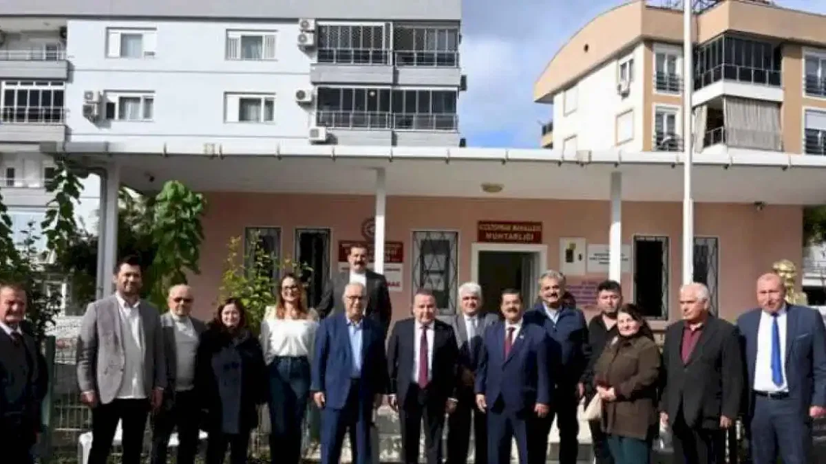 Muhittin Böcek muhtarlarla buluştu