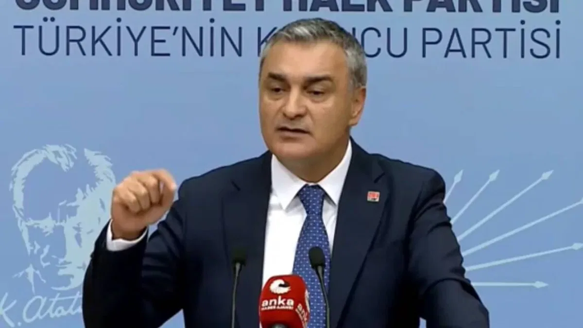 CHP yönetiminden beş belediye başkanına ihraç istemi